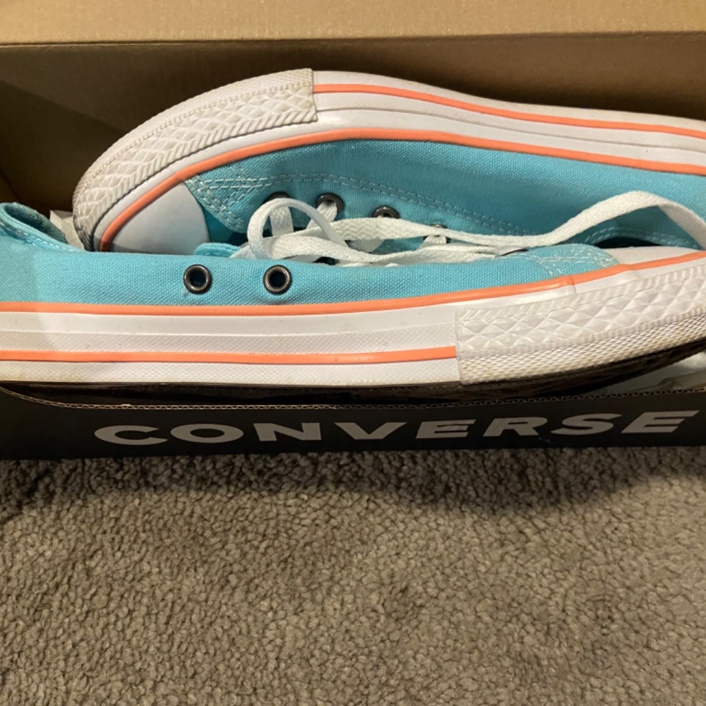 Converse - Picture 10 of 12